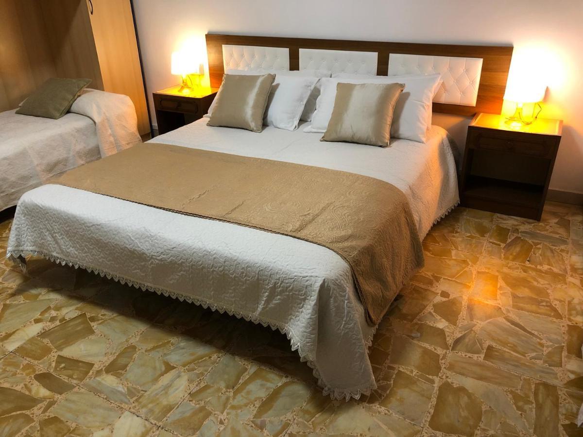 Le Terrazze Hotel Ferrara Bagian luar foto