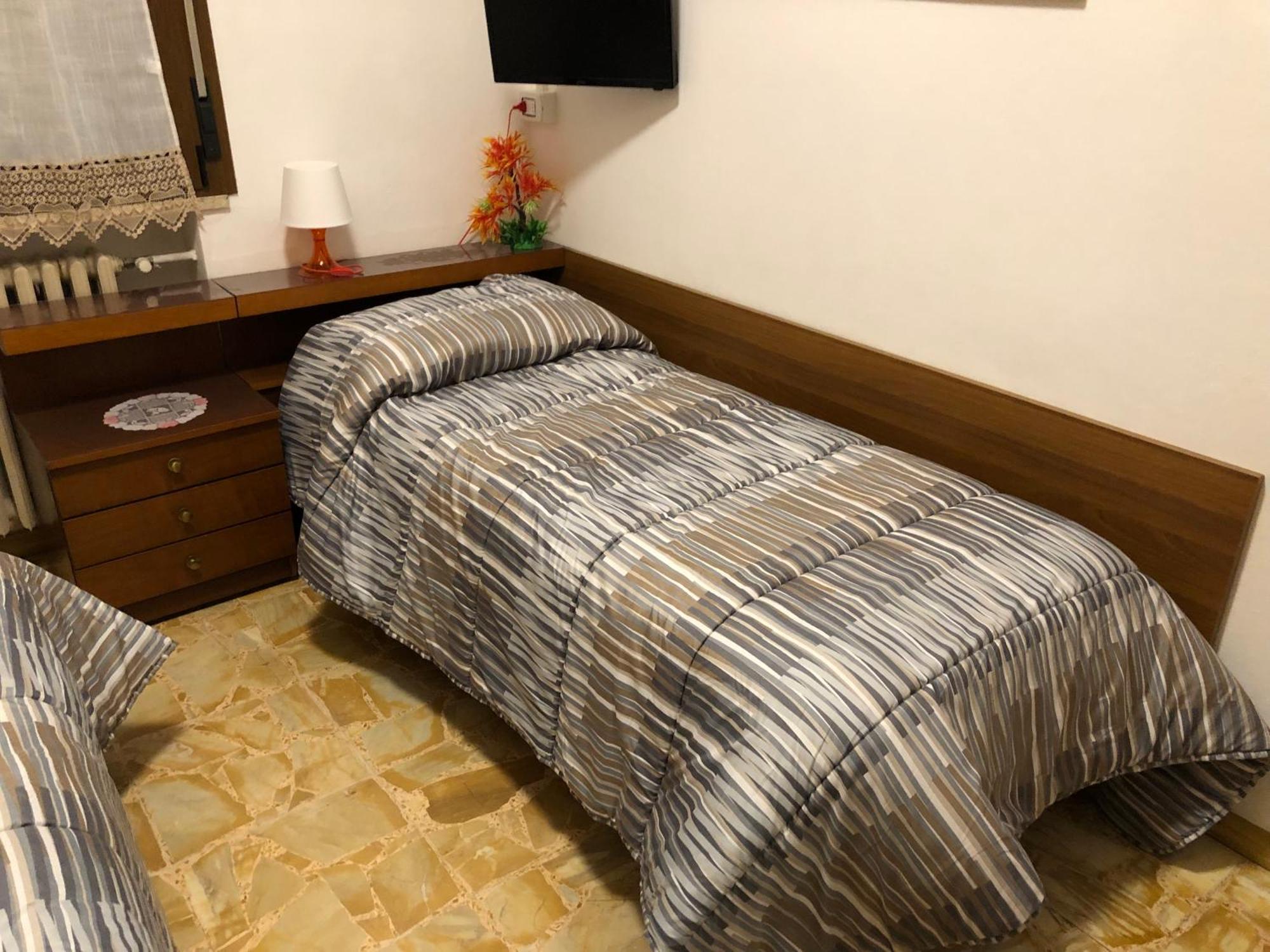 Le Terrazze Hotel Ferrara Bagian luar foto